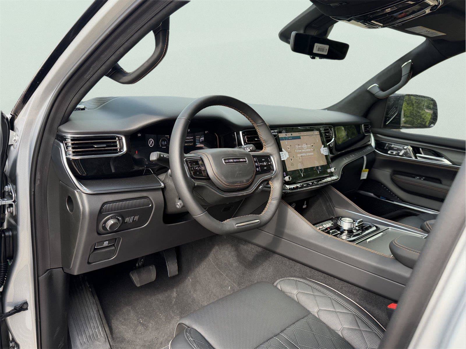 New 2026 Jeep Grand Wagoneer L Summit AWD/4WD image 15