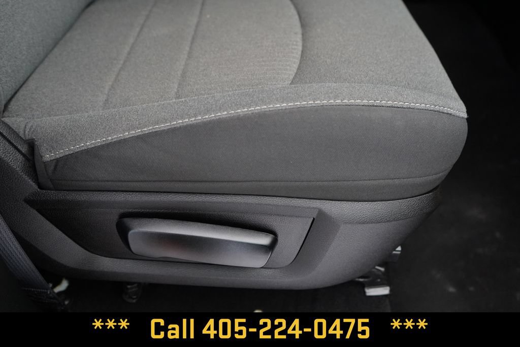 Used 2024 RAM 1500 Warlock RWD image 21