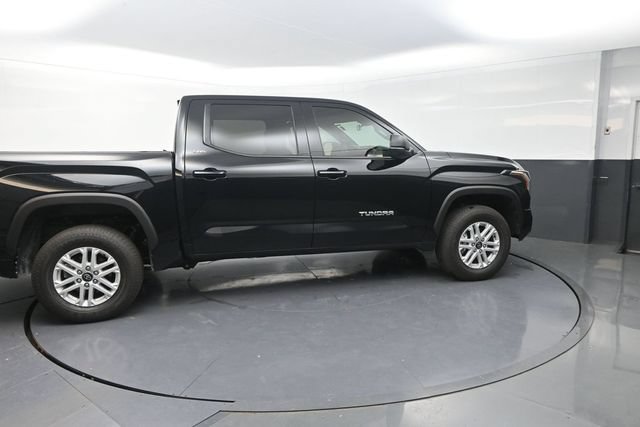 Used 2026 Toyota Tundra SR5 w/ SR5 Premium Package AWD/4WD image 9