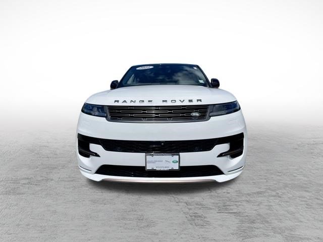 Certified 2025 Land Rover Range Rover Sport Dynamic SE AWD/4WD image 2