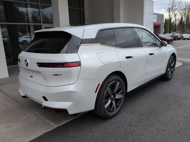 New 2026 BMW iX xDrive45 image 3