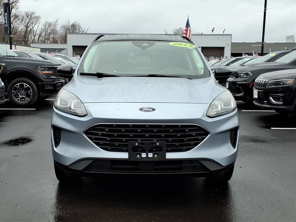 Certified 2022 Ford Escape SE w/ SE Sport Appearance Package AWD/4WD image 19