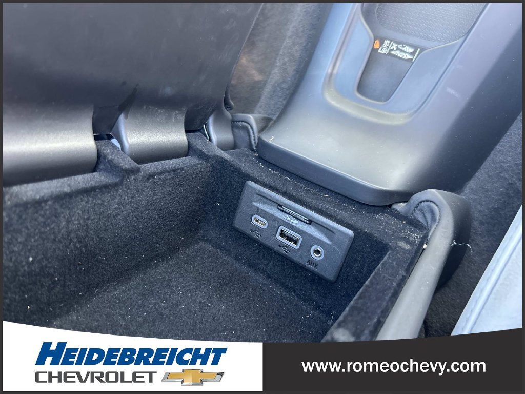 Used 2023 Chevrolet Corvette Z06 w/ Stealth Interior Trim Package RWD image 30