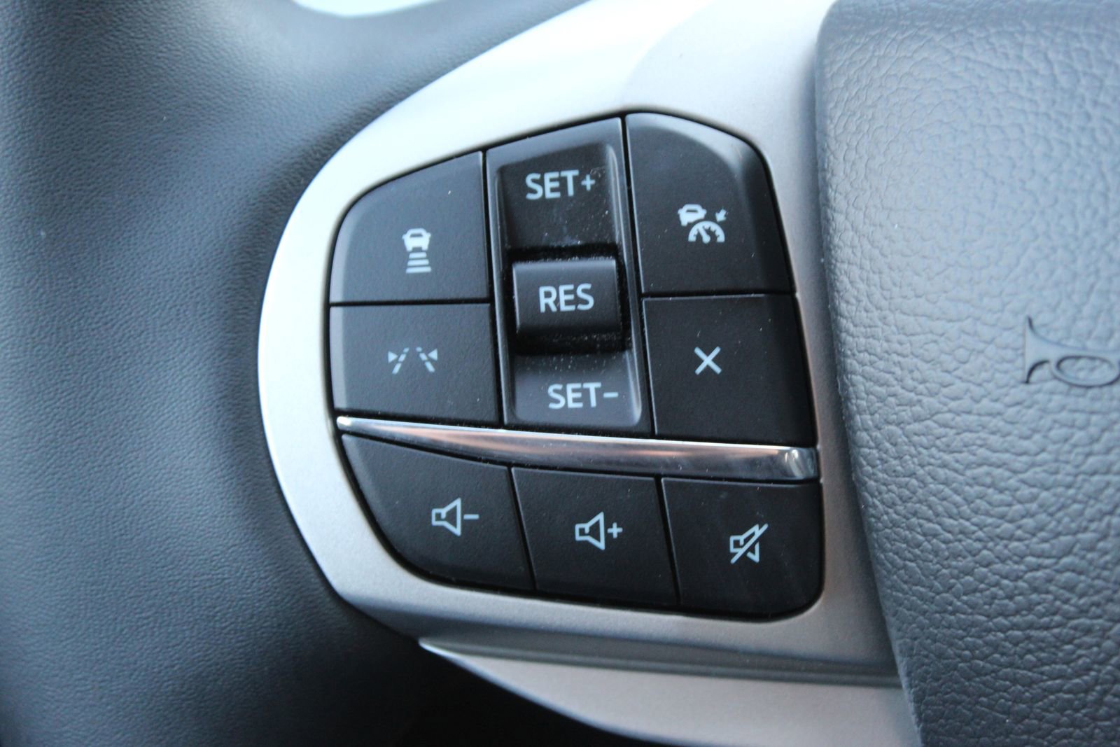 New 2026 Ford Explorer Active image 24