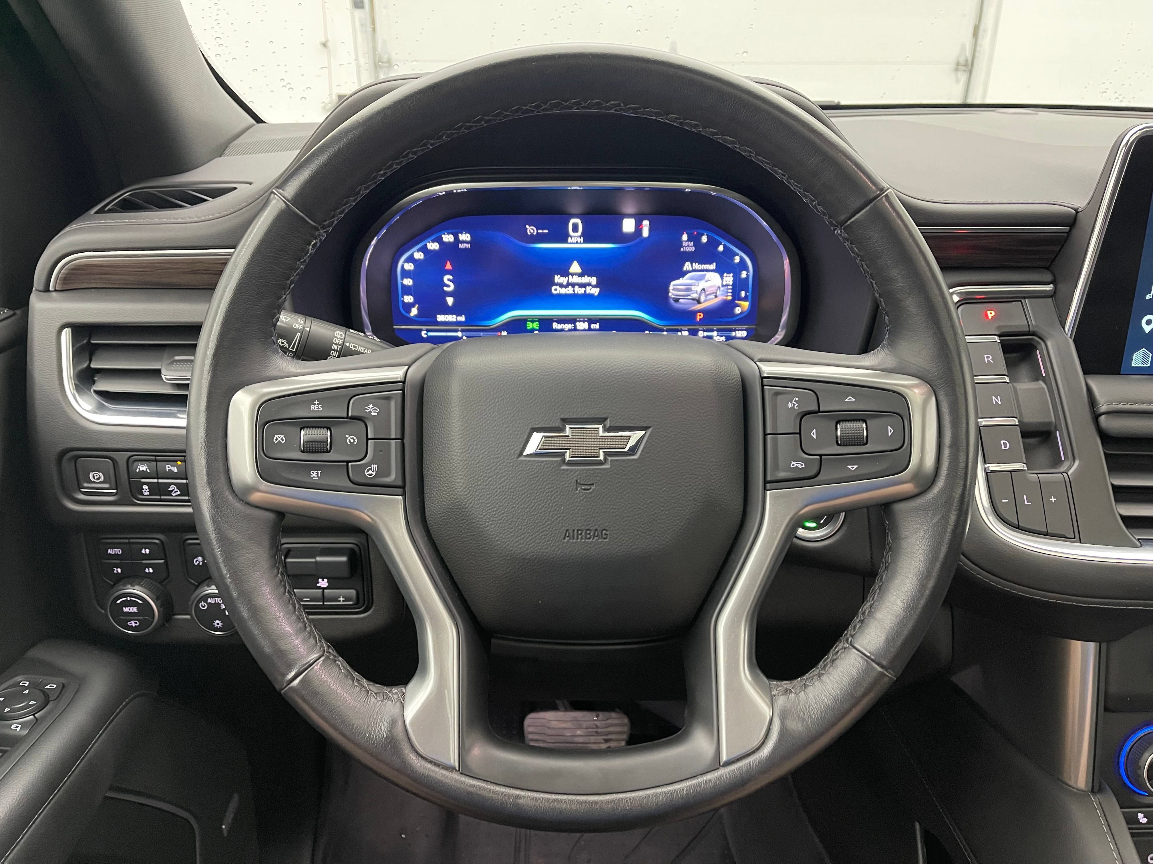 Used 2022 Chevrolet Tahoe Z71 w/ Z71 Off-Road Package AWD/4WD image 22
