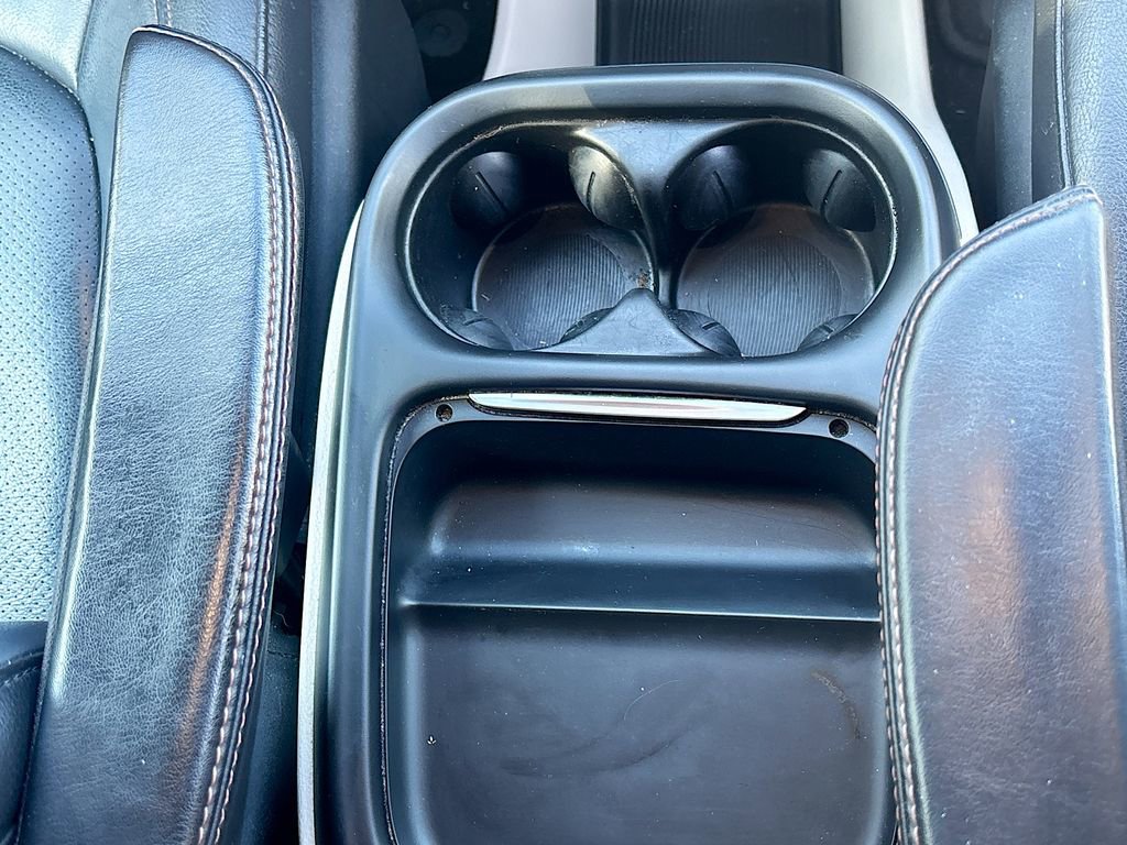 Used 2019 Chrysler Pacifica Touring-L image 31