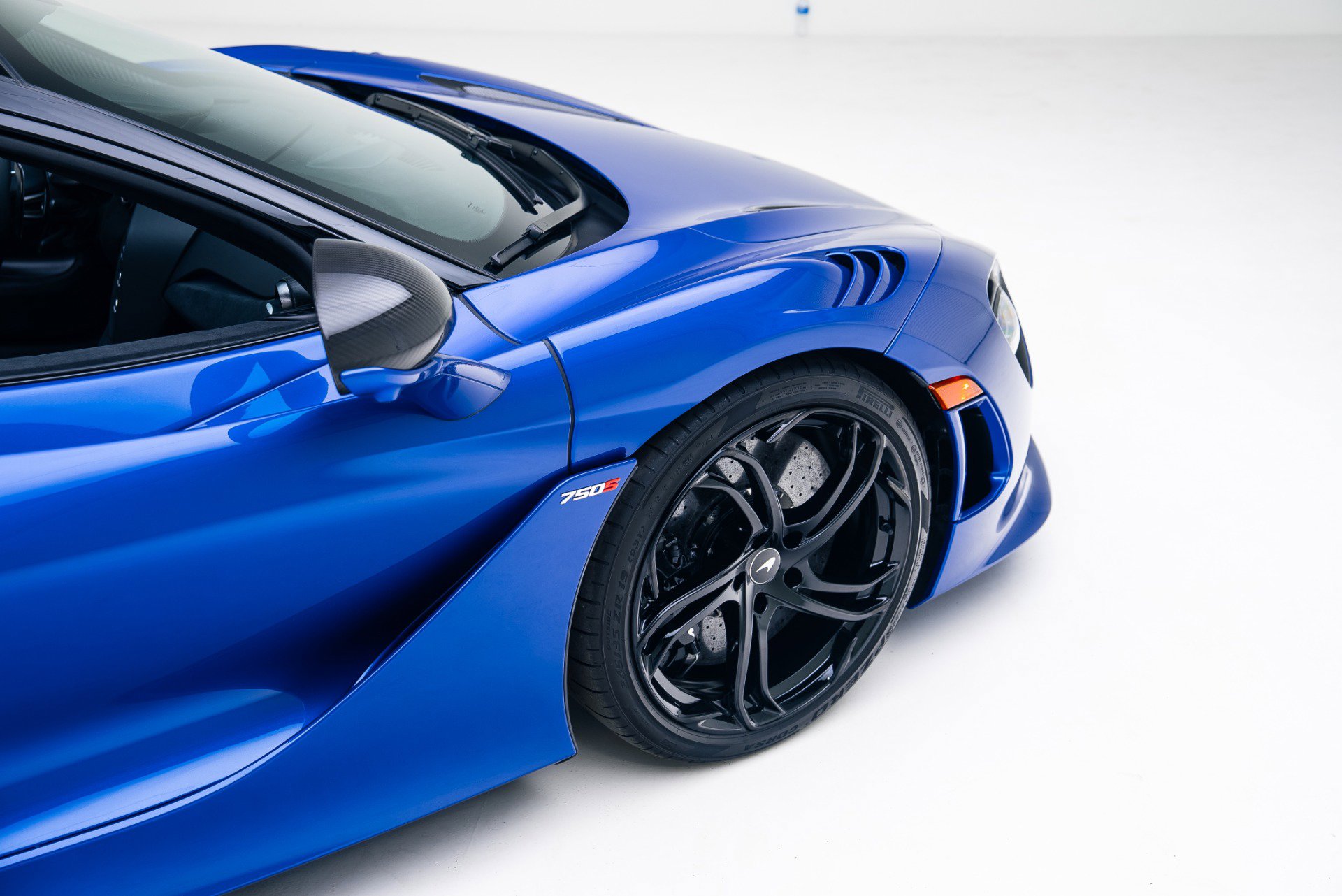 Used 2024 McLaren 750S Spider image 24