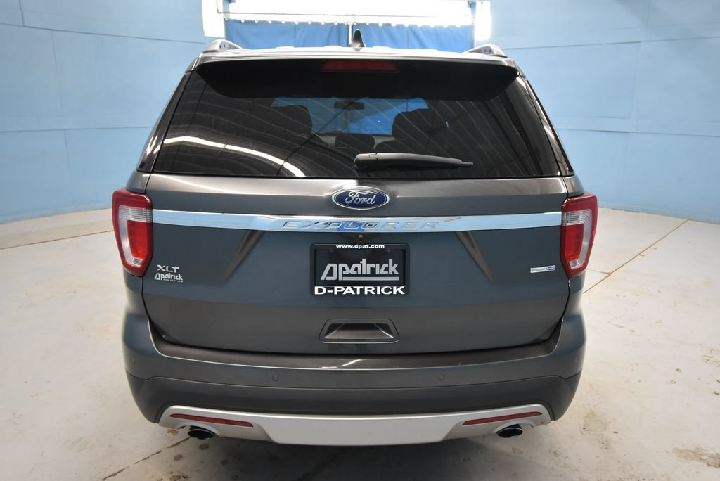 Used 2017 Ford Explorer XLT AWD/4WD image 35