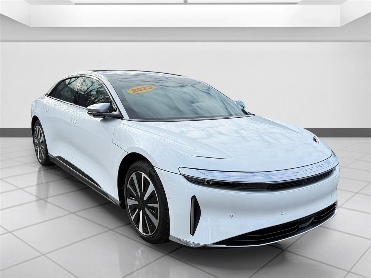 Used 2023 Lucid Air Grand Touring image 9