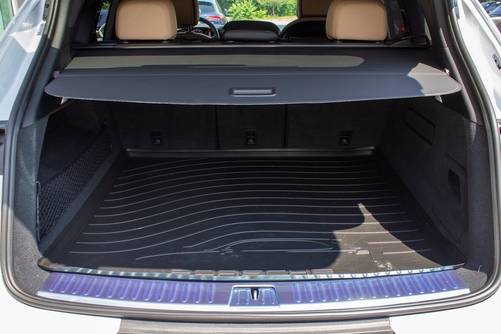 Used 2025 Porsche Cayenne w/ Premium Package Plus image 23