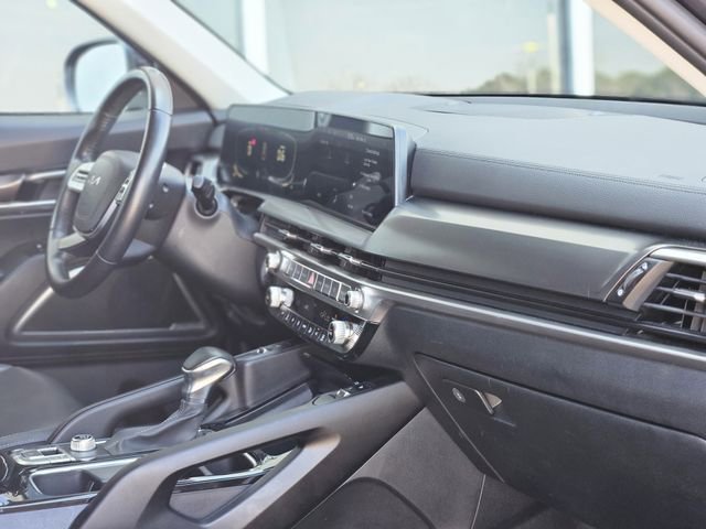 Used 2025 Kia Telluride S FWD image 13