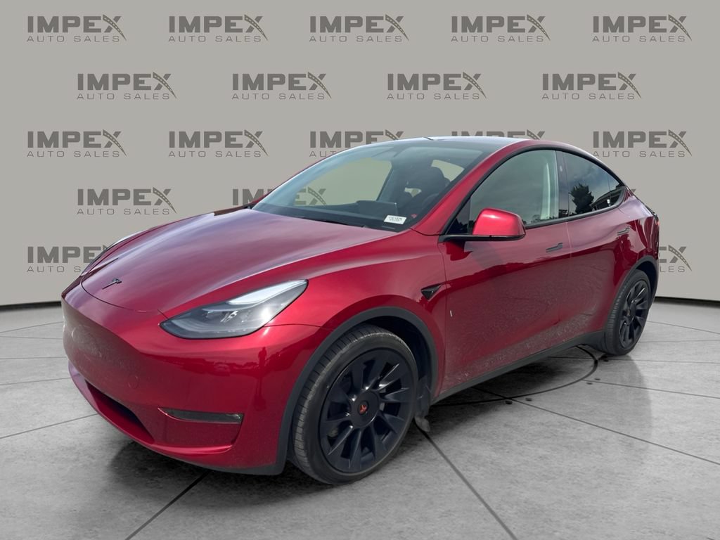 Used 2024 Tesla Model Y Long Range AWD/4WD image 1