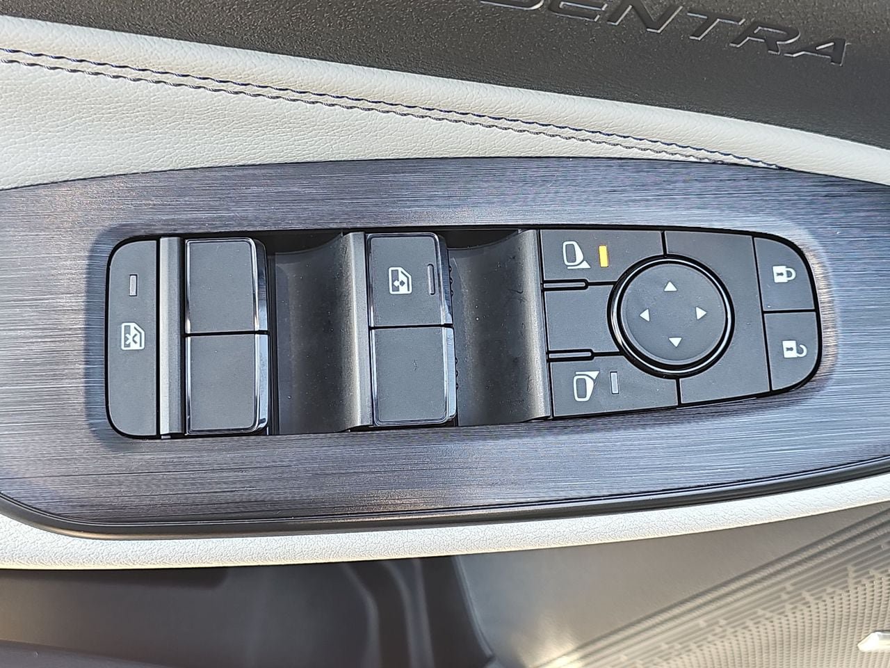 New 2026 Nissan Sentra SL w/ Floor Mat Package FWD image 27