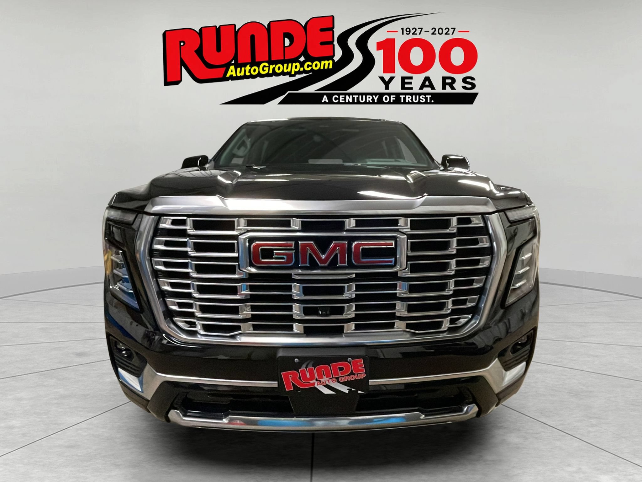 New 2026 GMC Yukon XL Denali w/ Denali Reserve Package AWD/4WD image 8