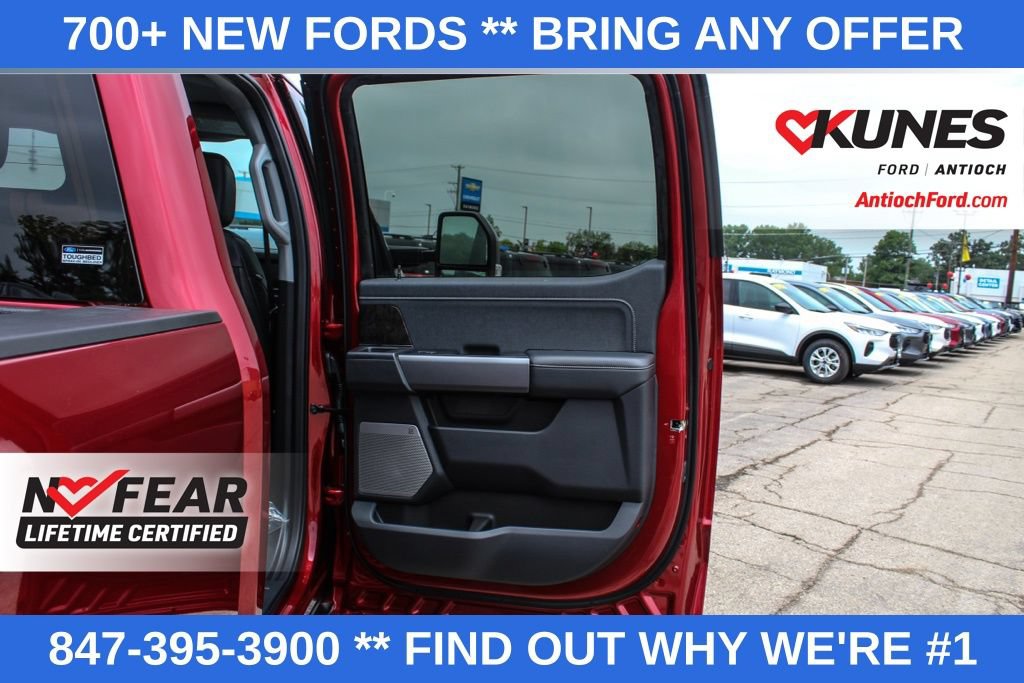 New 2025 Ford F250 Lariat w/ Black Appearance Package AWD/4WD image 23
