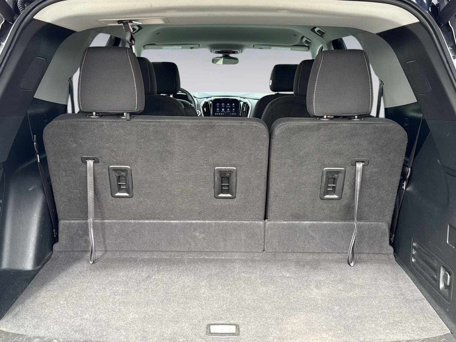 Used 2020 Chevrolet Traverse LT image 12