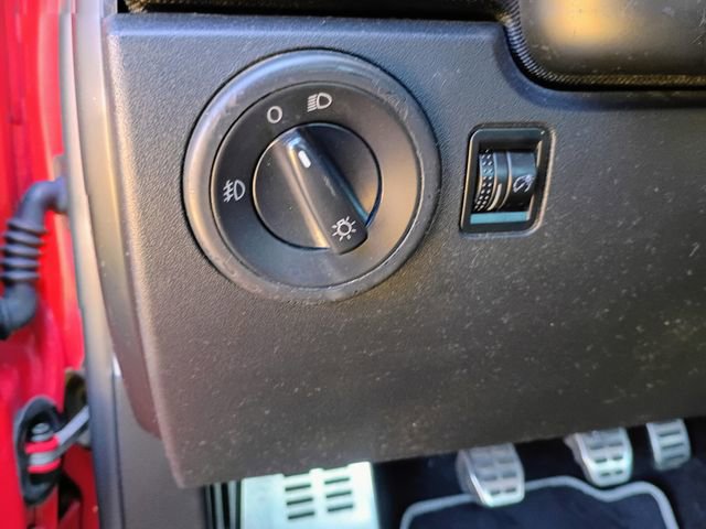 Used 2002 Volkswagen Beetle S image 38