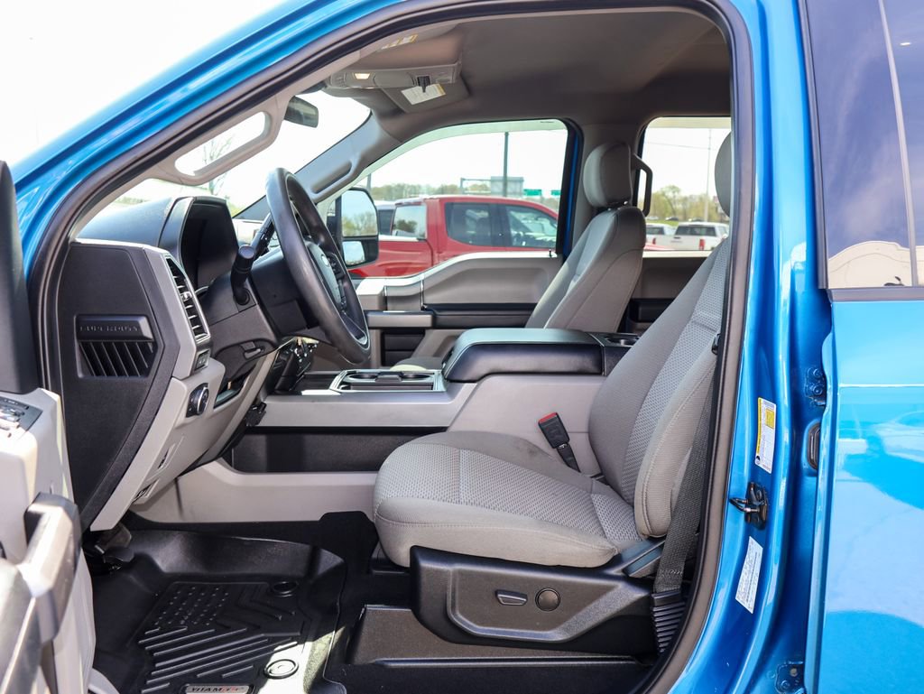 Used 2020 Ford F250 XLT w/ XLT Premium Package image 11