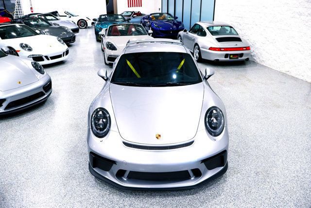 Used 2018 Porsche 911 GT3 image 17