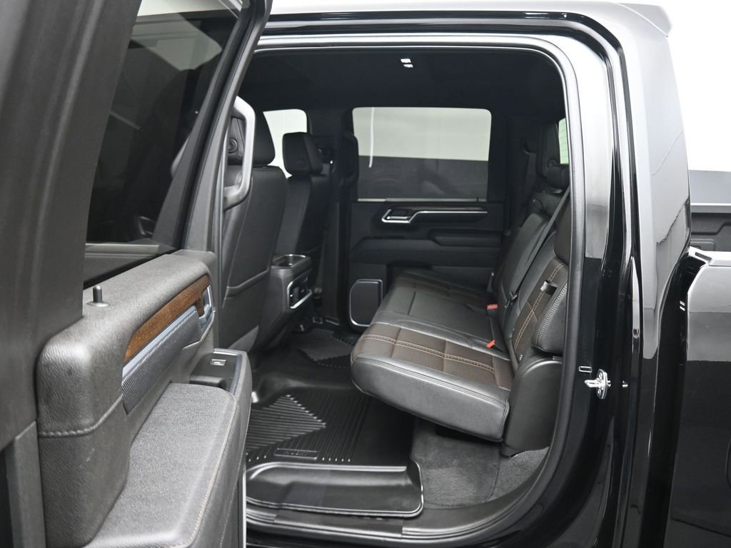 Used 2025 Chevrolet Silverado 2500 High Country image 39