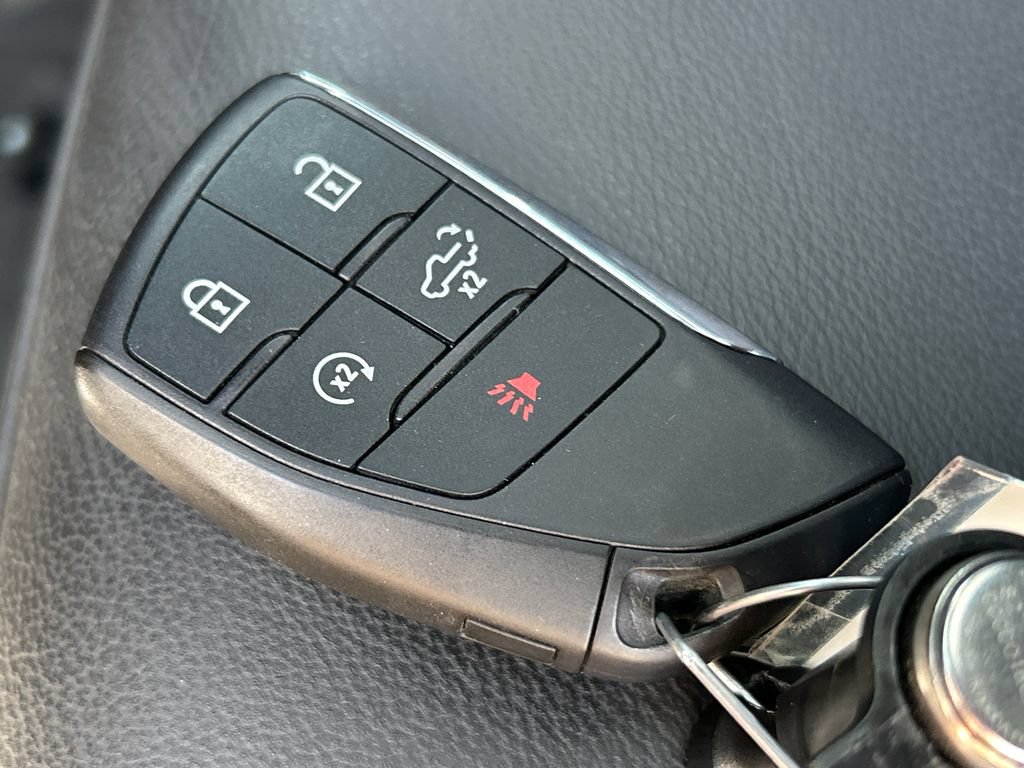 Used 2025 GMC Sierra 2500 AT4X AWD/4WD image 33