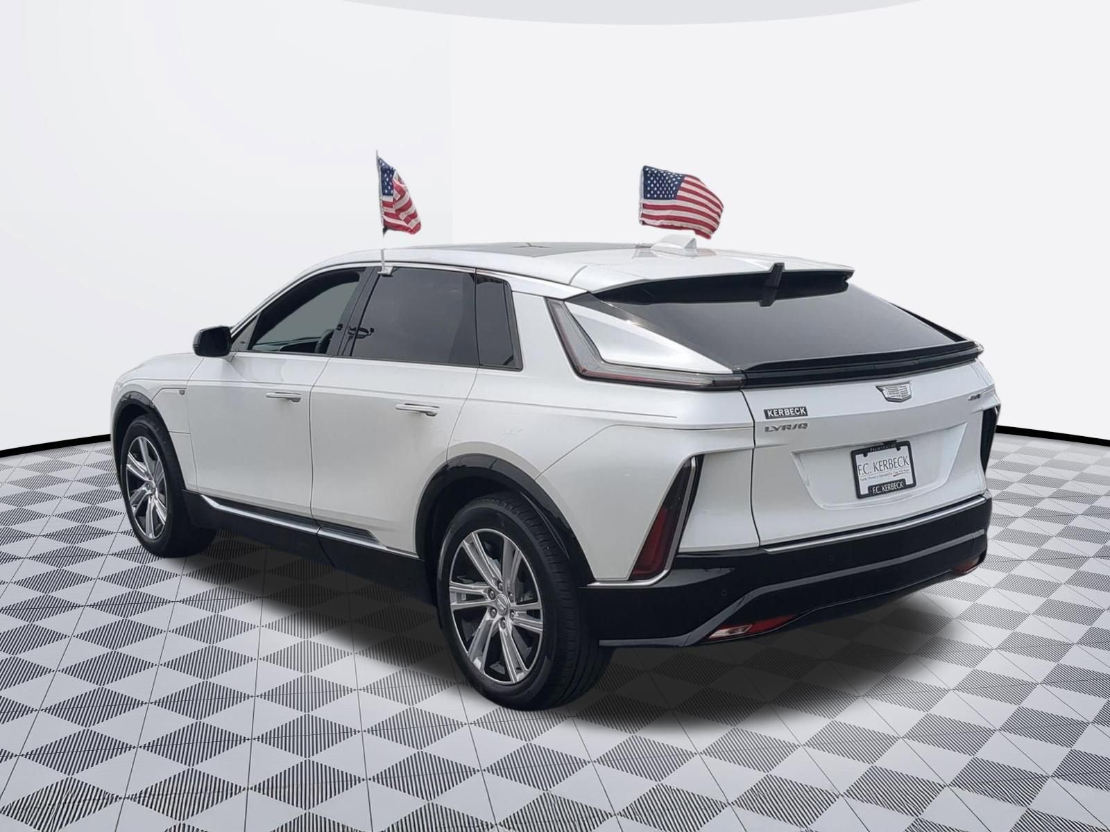Used 2024 Cadillac Lyriq Tech w/ LPO, Floor Liner Package RWD image 6