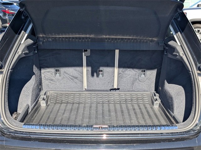 Used 2020 Audi Q3 2.0T Prestige w/ Prestige Package image 14