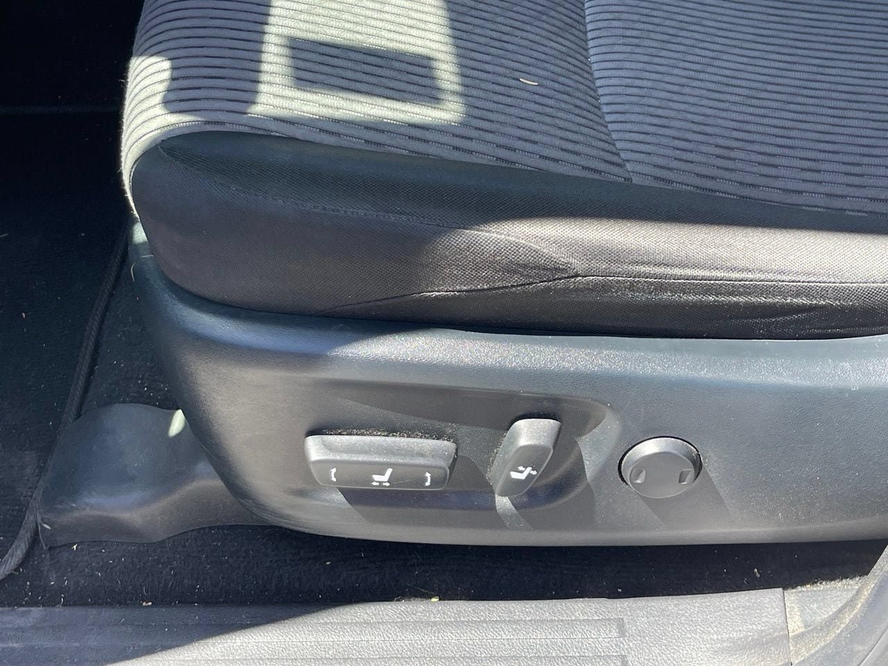 Used 2021 Toyota 4Runner SR5 RWD image 7