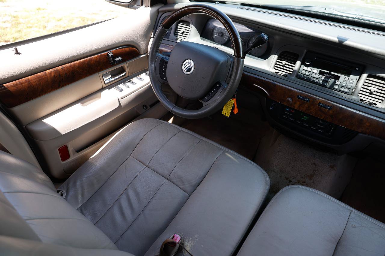 Used 2009 Mercury Grand Marquis LS RWD image 20