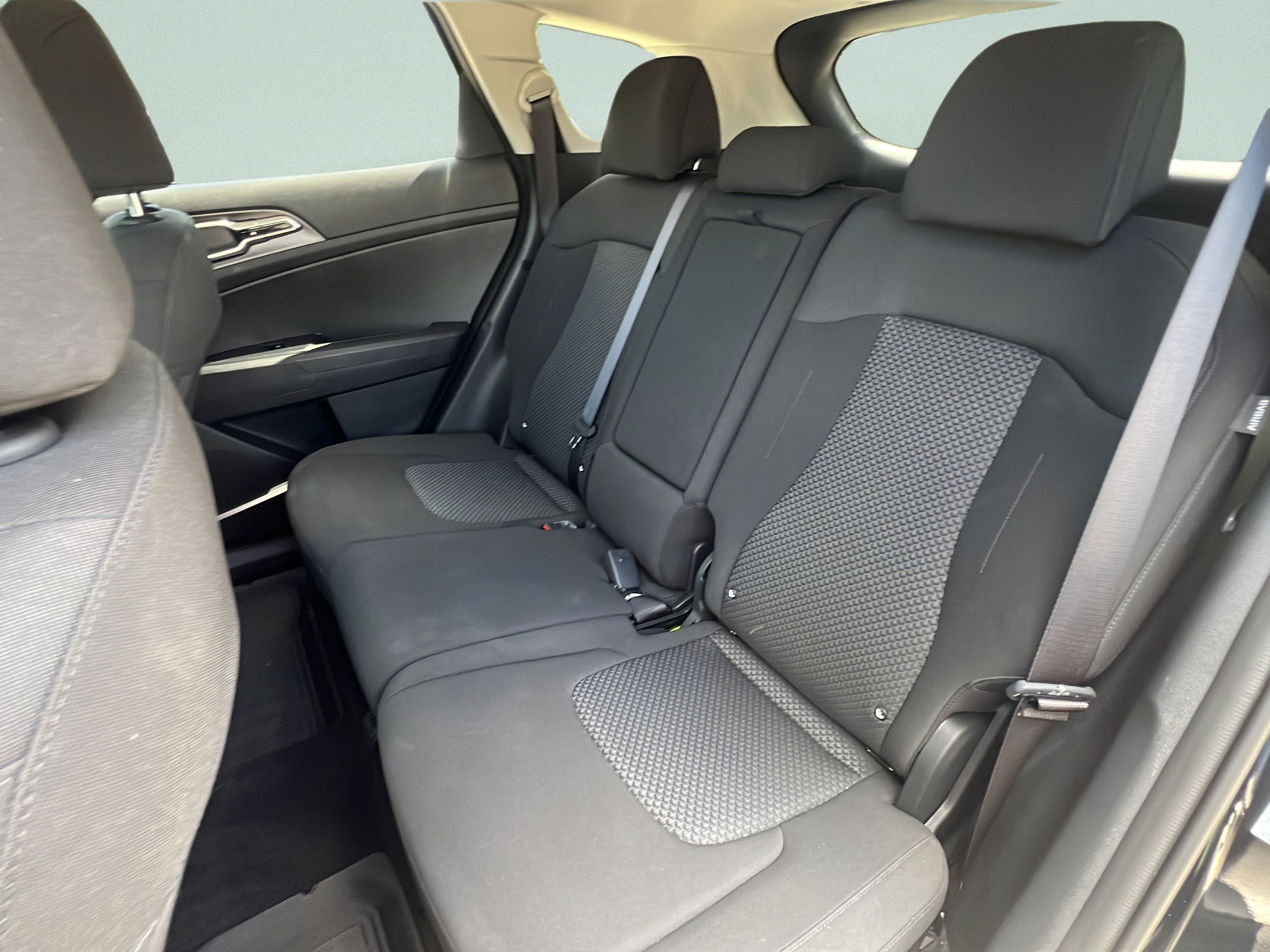 New 2026 Kia Sportage LX FWD image 10