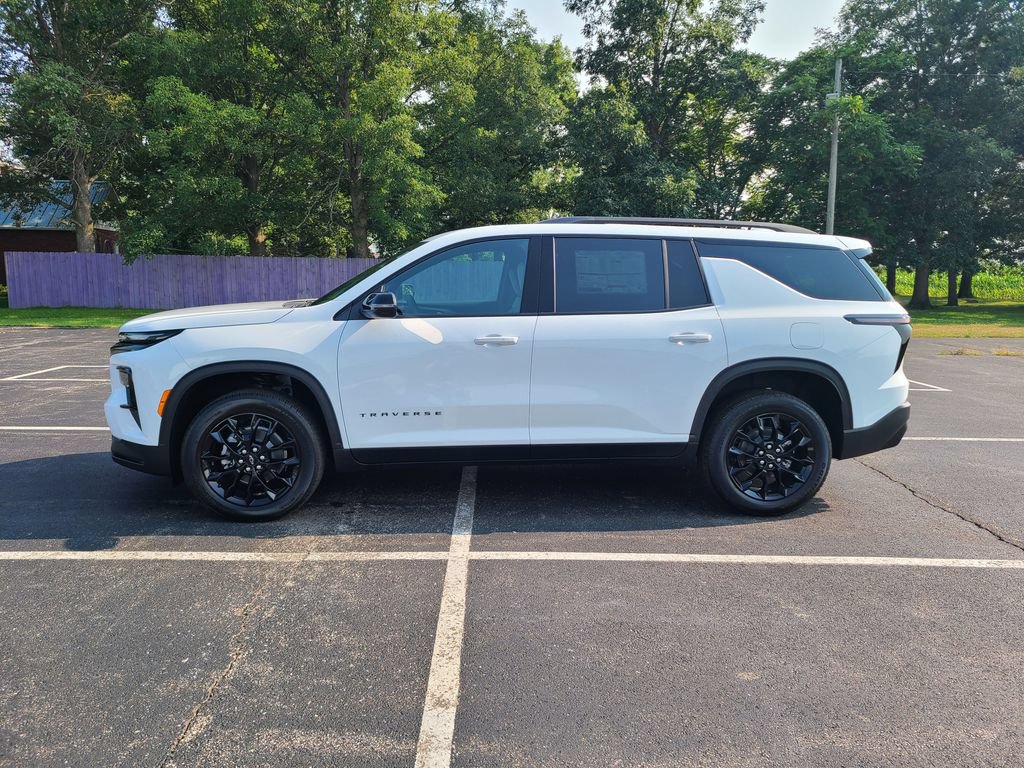 New 2026 Chevrolet Traverse LT w/ Midnight/Sport Edition AWD/4WD image 4