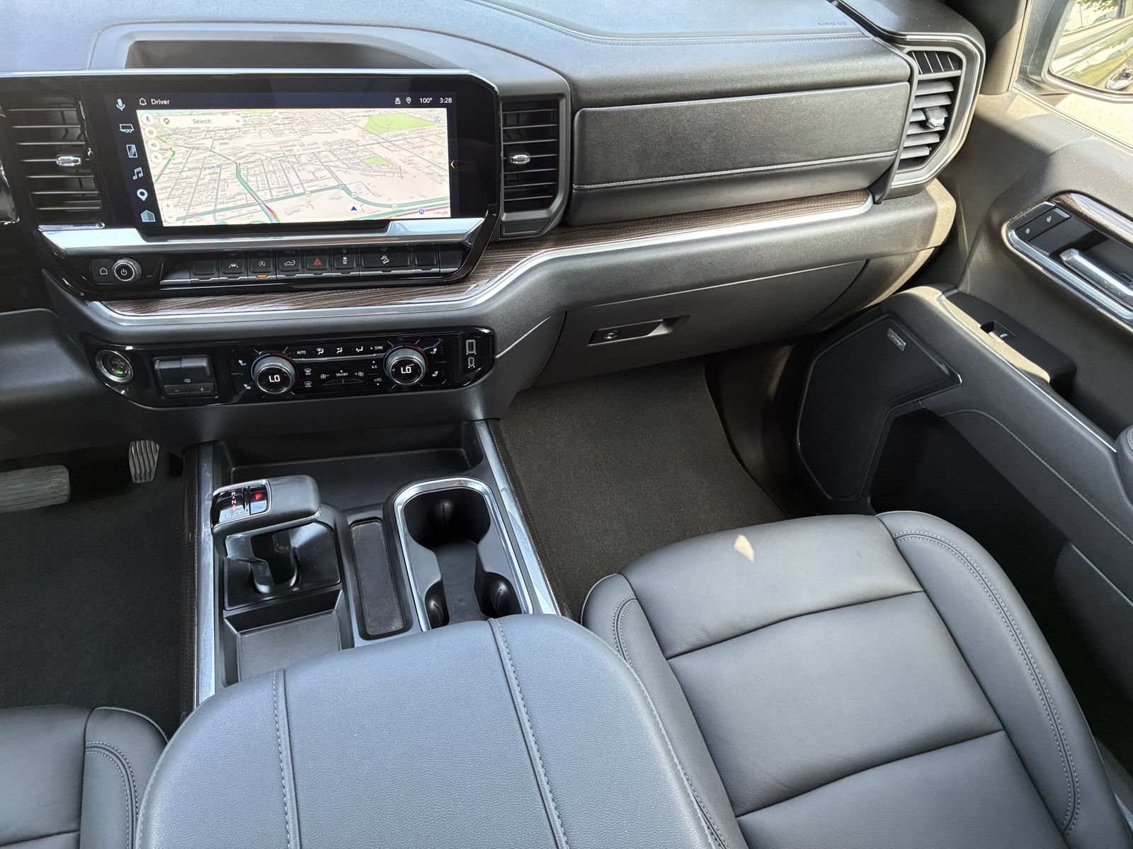 Used 2025 Chevrolet Silverado 1500 LT Trail Boss w/ Convenience Package II AWD/4WD image 36