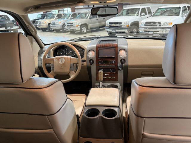 Used 2006 Lincoln Mark LT 4x4 image 18