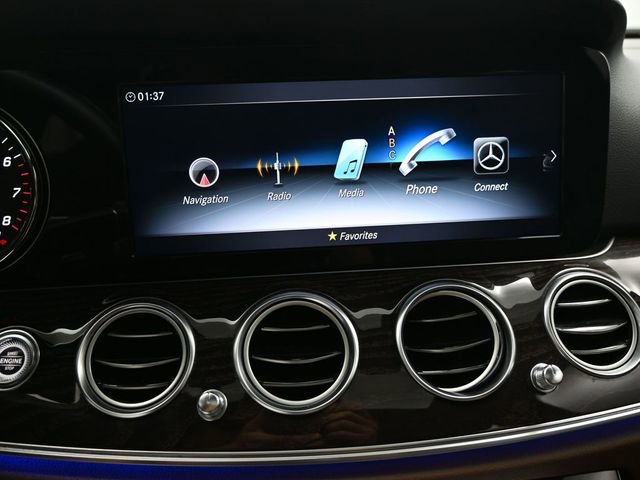Used 2019 Mercedes-Benz E 300 image 18