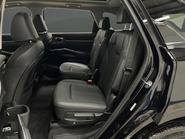 Used 2025 Kia Sorento SX image 30