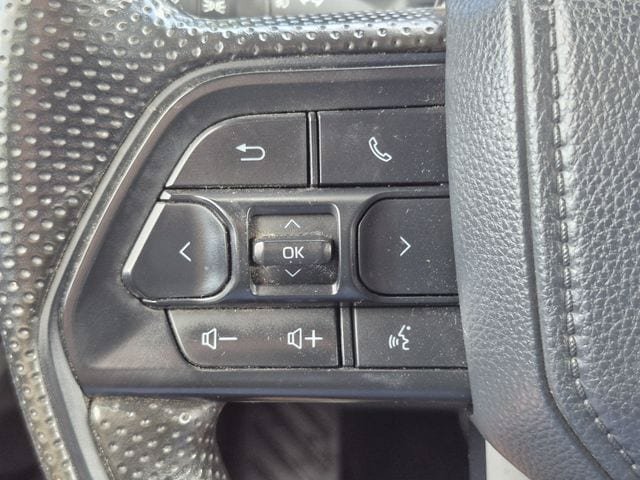 Used 2024 Toyota Tacoma SR5 AWD/4WD image 12