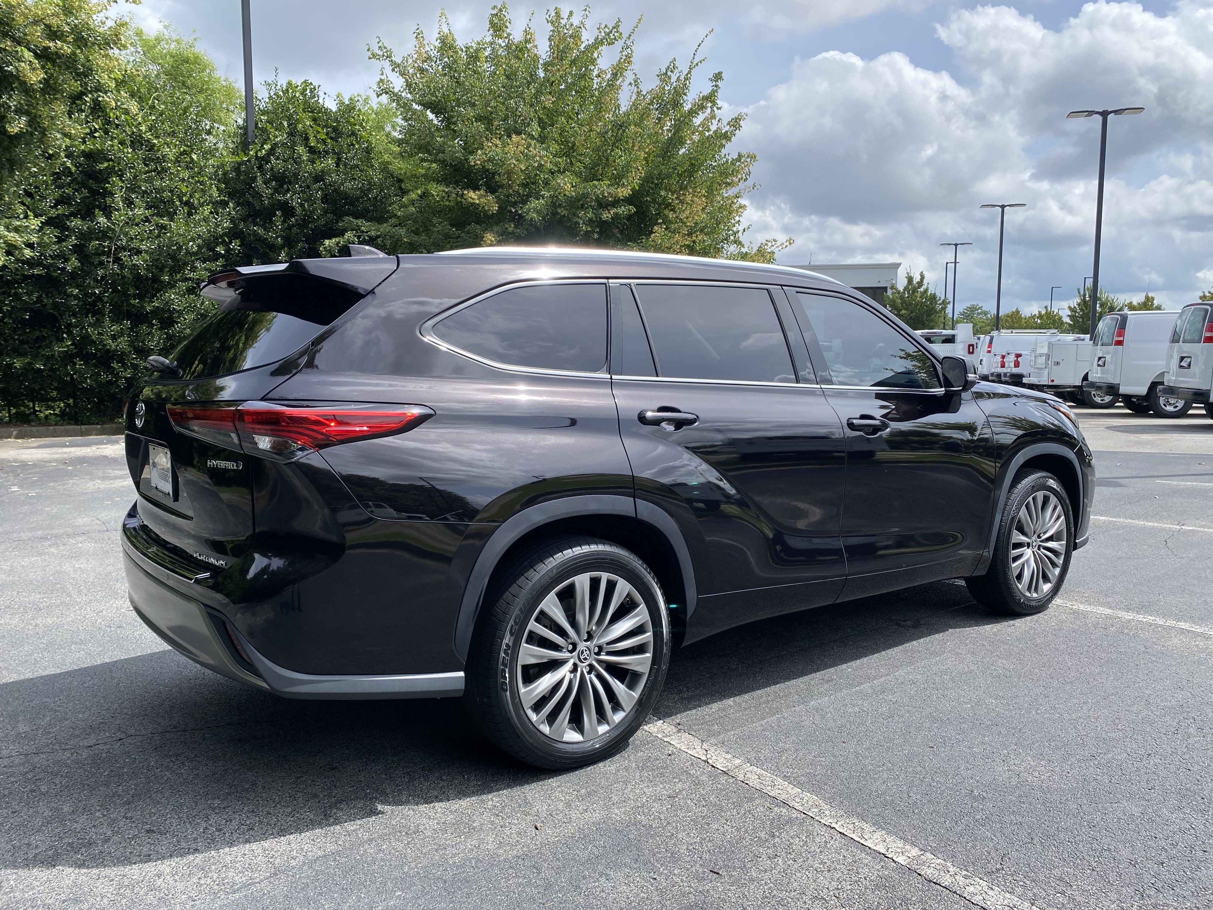 Used 2022 Toyota Highlander Platinum FWD image 9