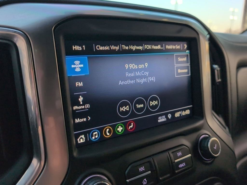 Used 2019 Chevrolet Silverado 1500 RST image 26