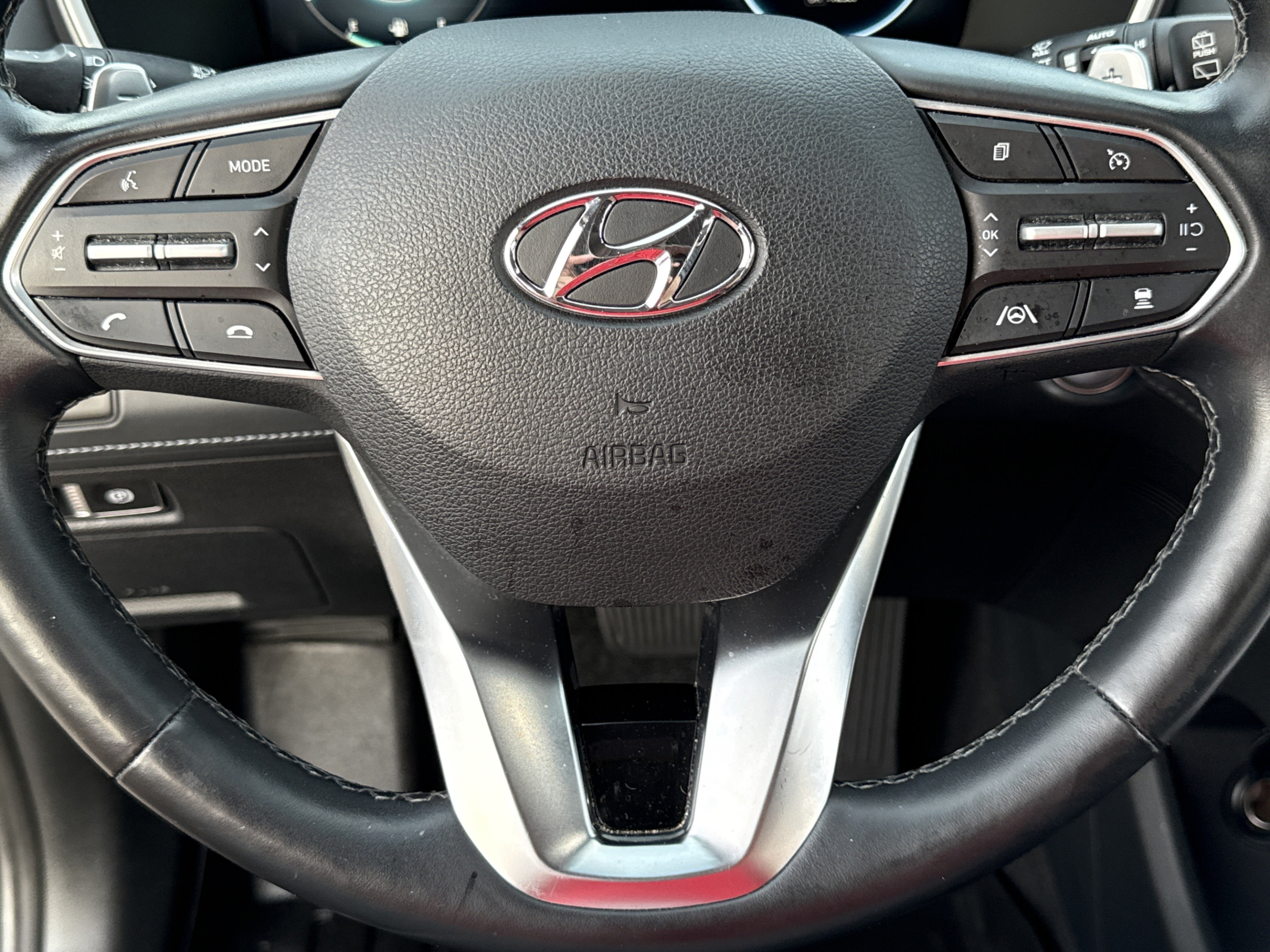 Used 2022 Hyundai Santa Fe Limited AWD/4WD image 19