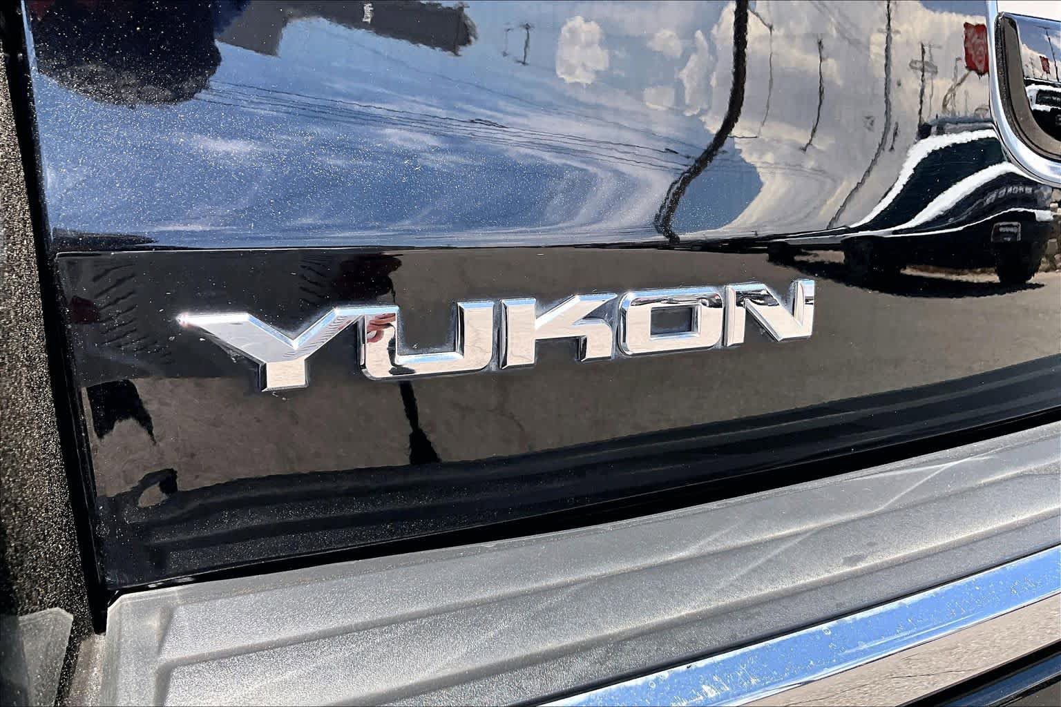 Used 2017 GMC Yukon Denali AWD/4WD image 30