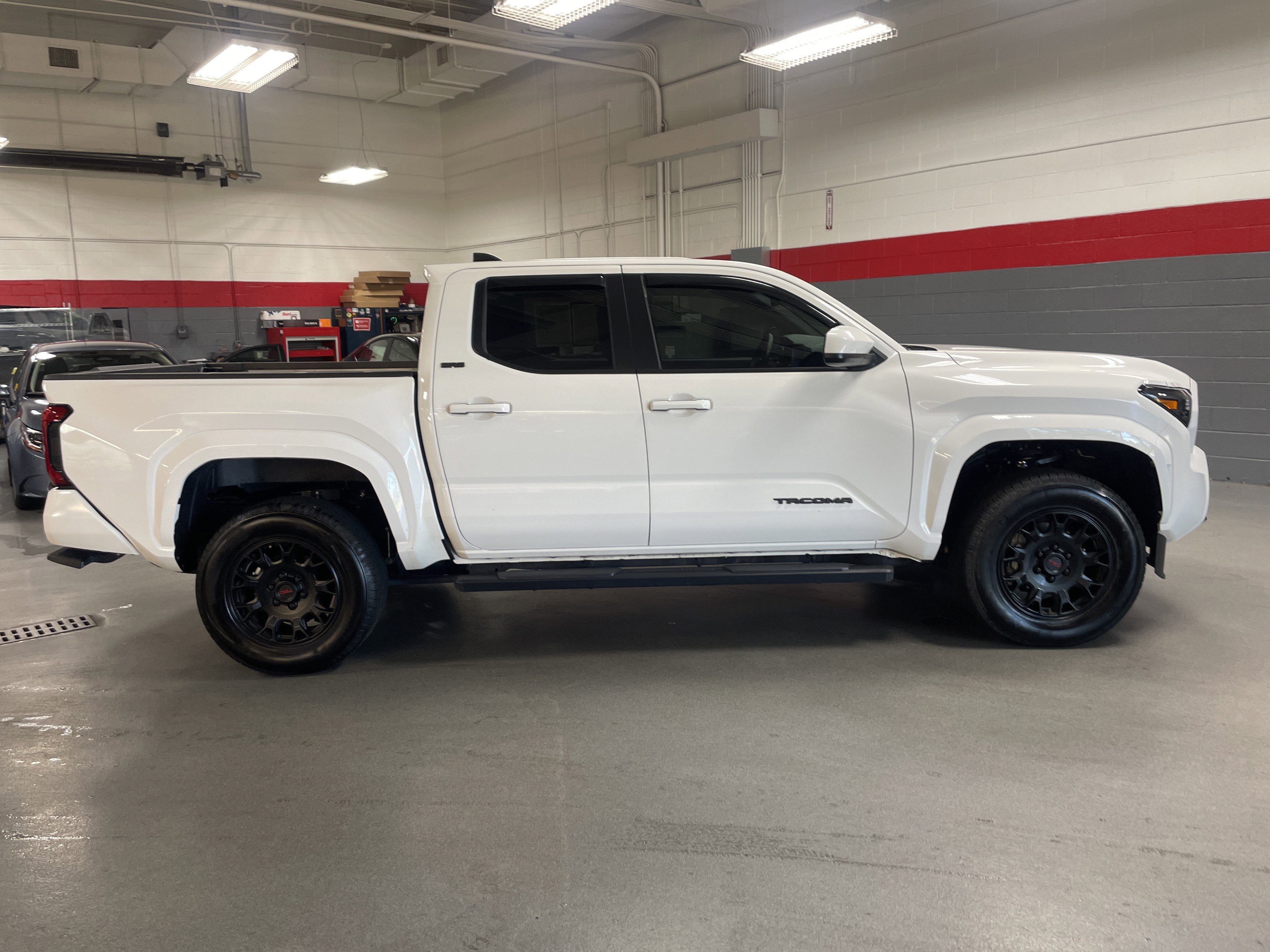 Used 2024 Toyota Tacoma SR5 RWD image 11