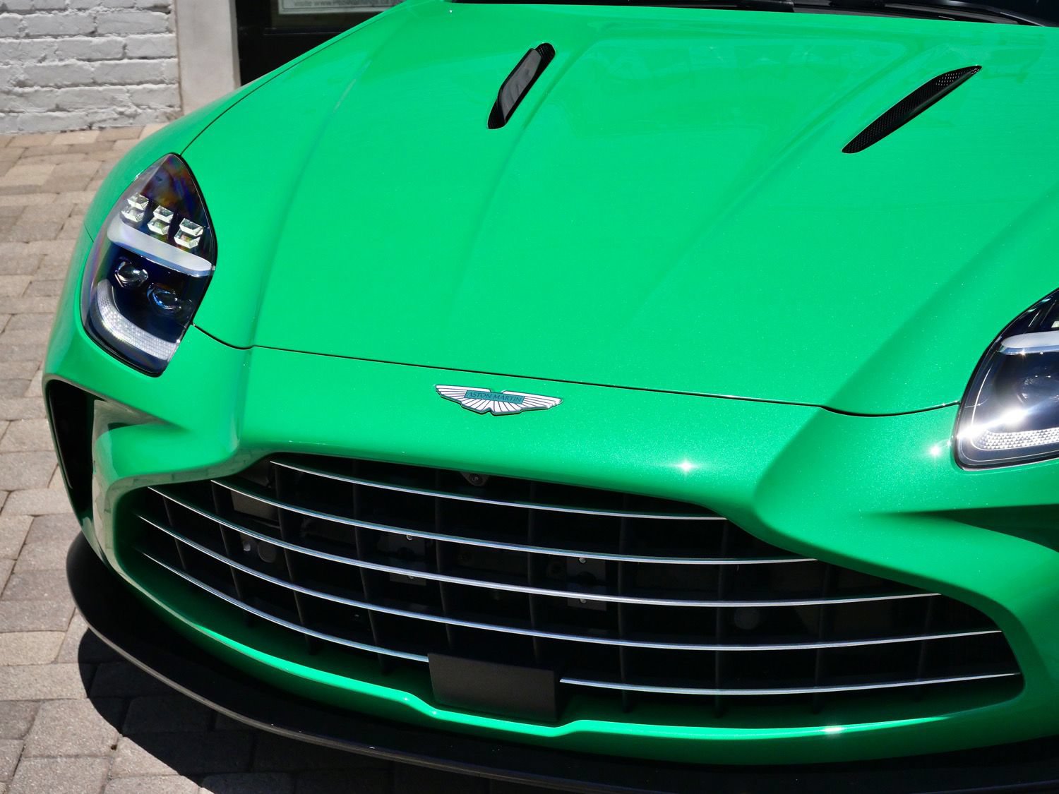 New 2026 Aston Martin V8 Vantage S RWD image 18