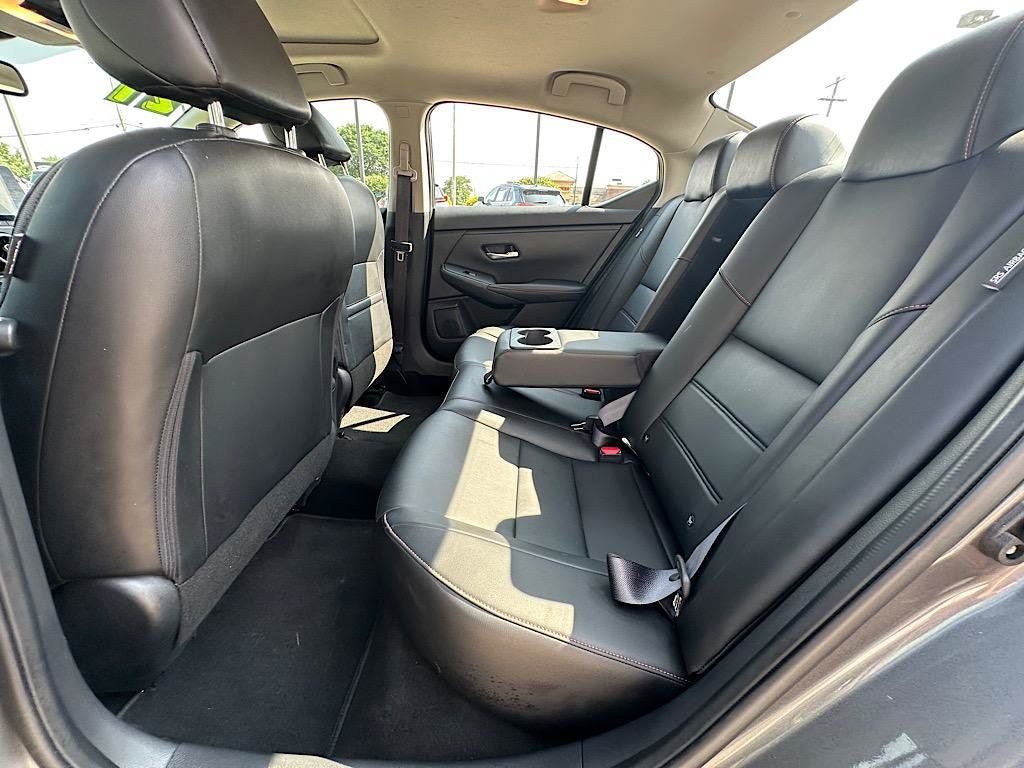 Used 2021 Nissan Sentra SR w/ SR Premium Package FWD image 18
