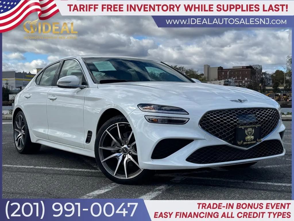 Used 2023 Genesis G70 2.0T image 1
