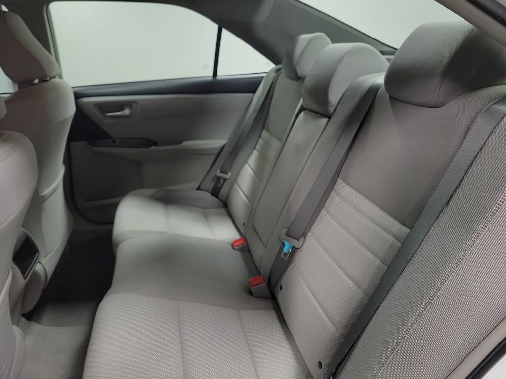 Used 2016 Toyota Camry LE FWD image 26