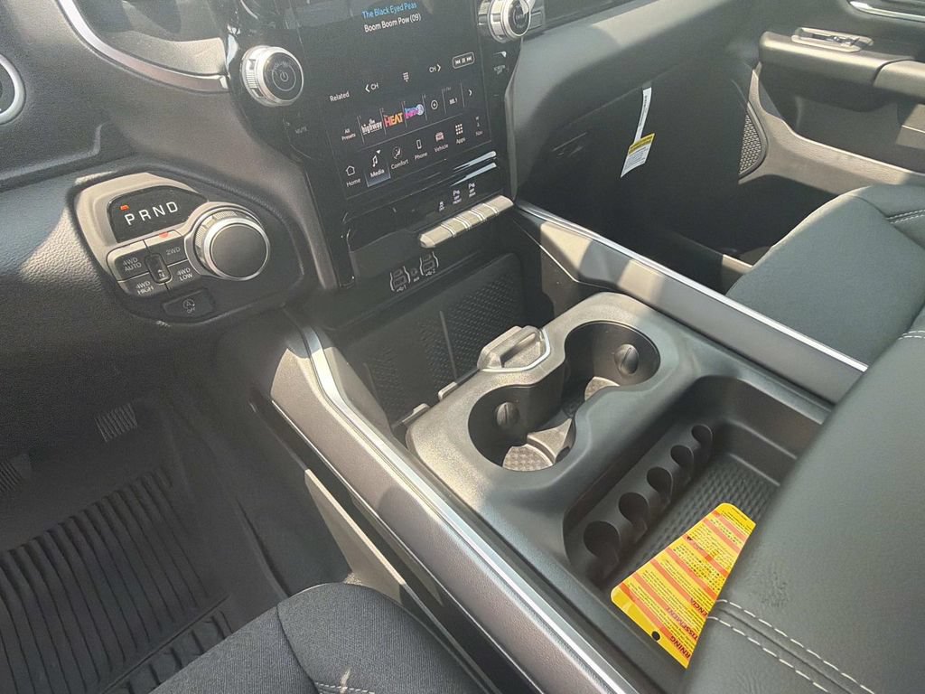 New 2026 RAM 1500 Big Horn AWD/4WD image 4