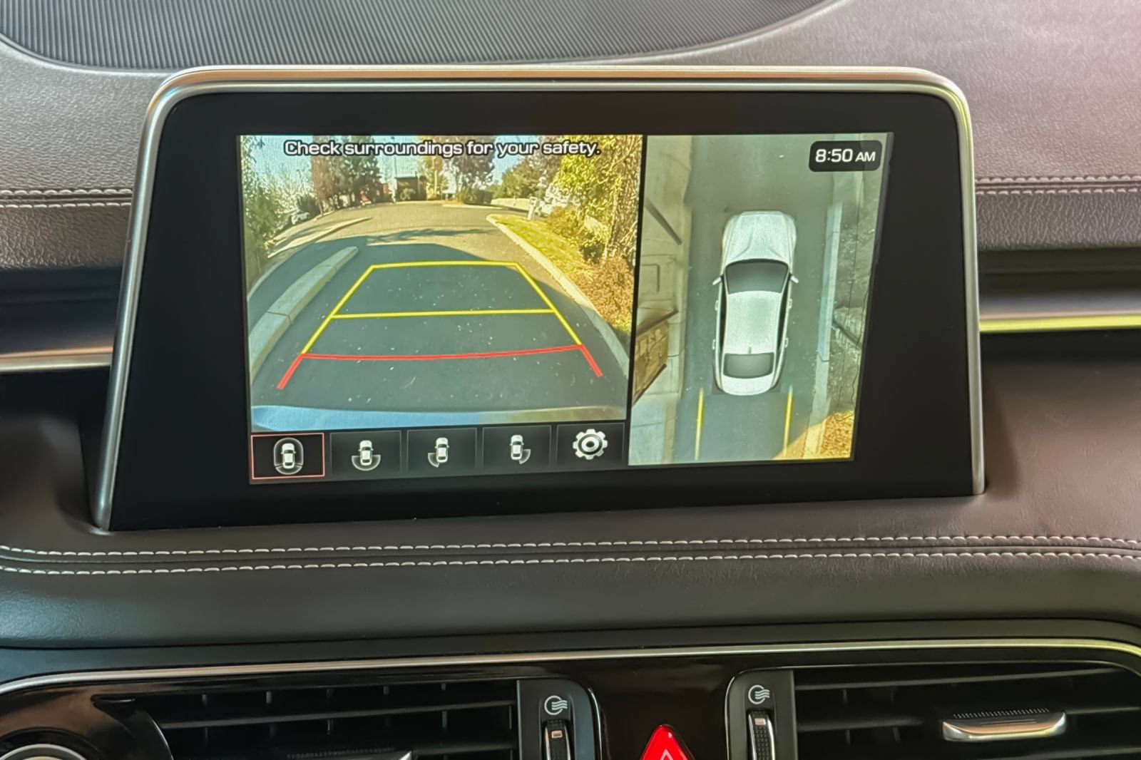 Used 2019 Genesis G70 3.3T Design RWD image 27
