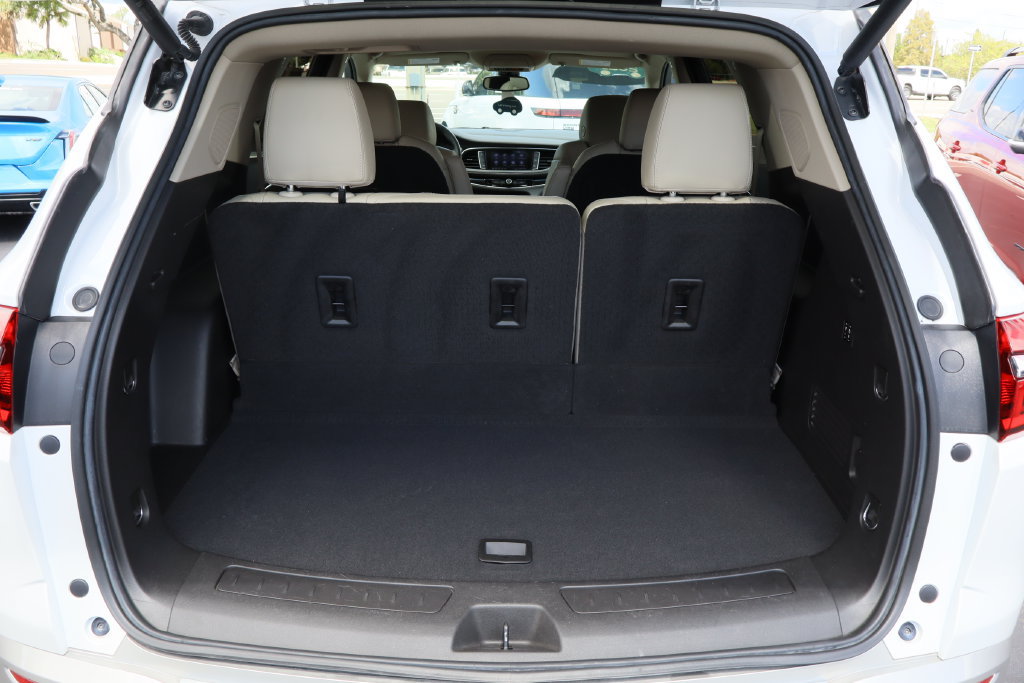 Certified 2021 Buick Enclave Premium w/ Sun and Sites Package FWD image 30