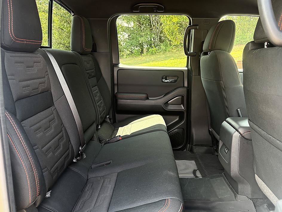 Used 2024 Nissan Frontier PRO-4X w/ Off-Road Protection Package AWD/4WD image 11