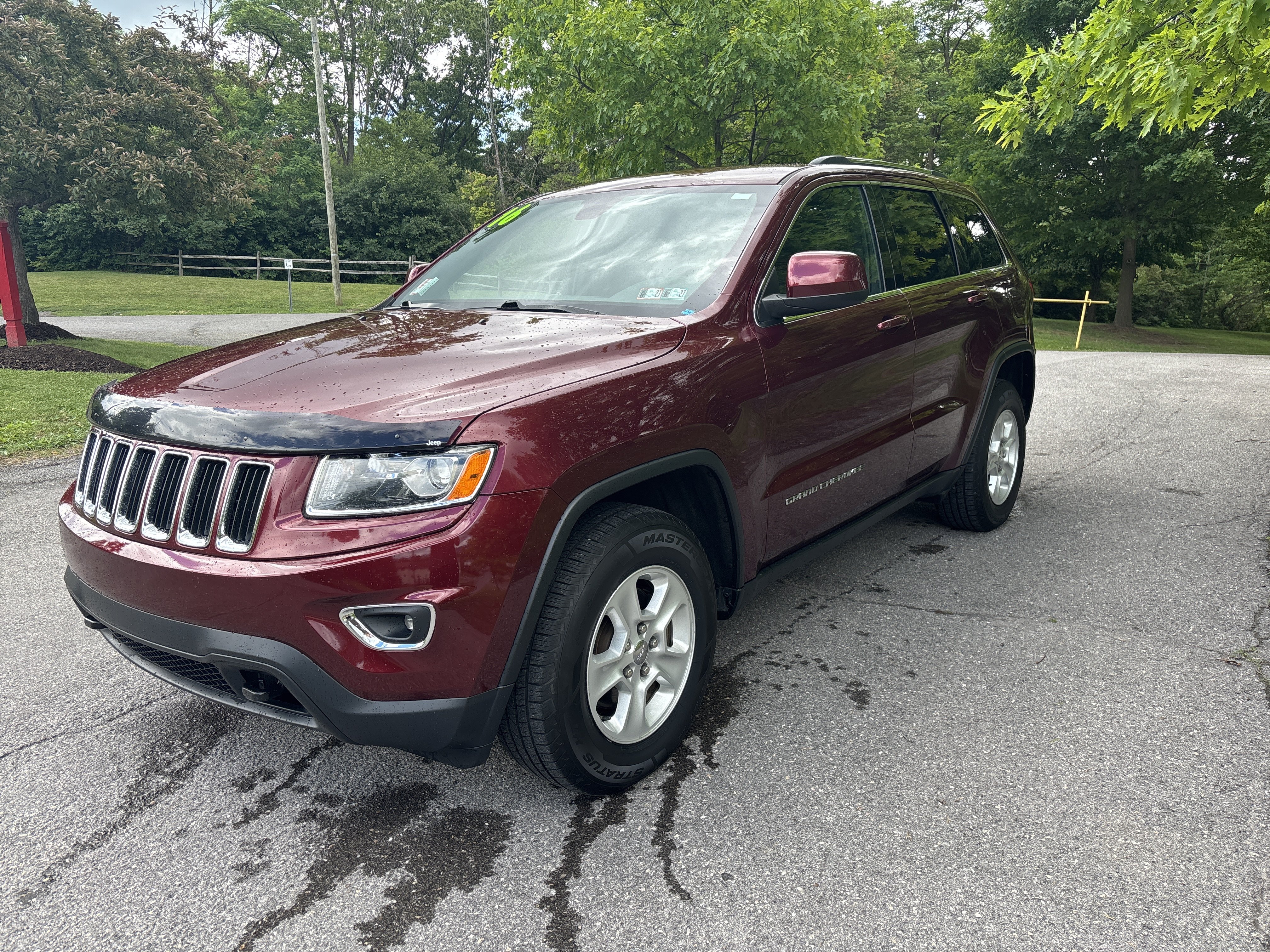 Used 2016 Jeep Grand Cherokee Laredo w/ Quick Order Package 23E AWD/4WD image 8